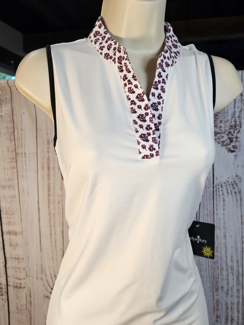 Belyn Key NWT Mia Sleeveless Golf Polo Top White Floral Print UPF 50 Size M